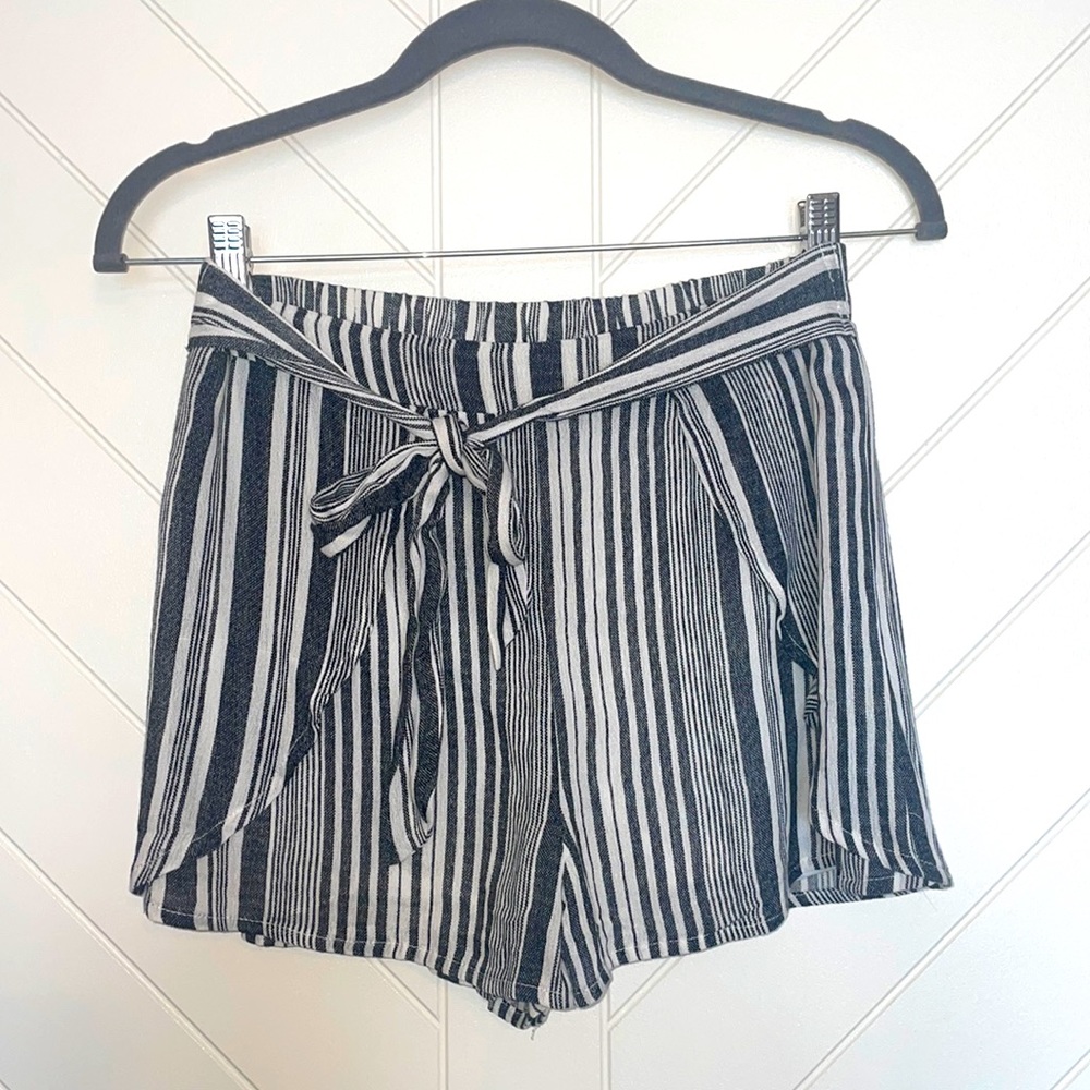 Gray Striped Skort